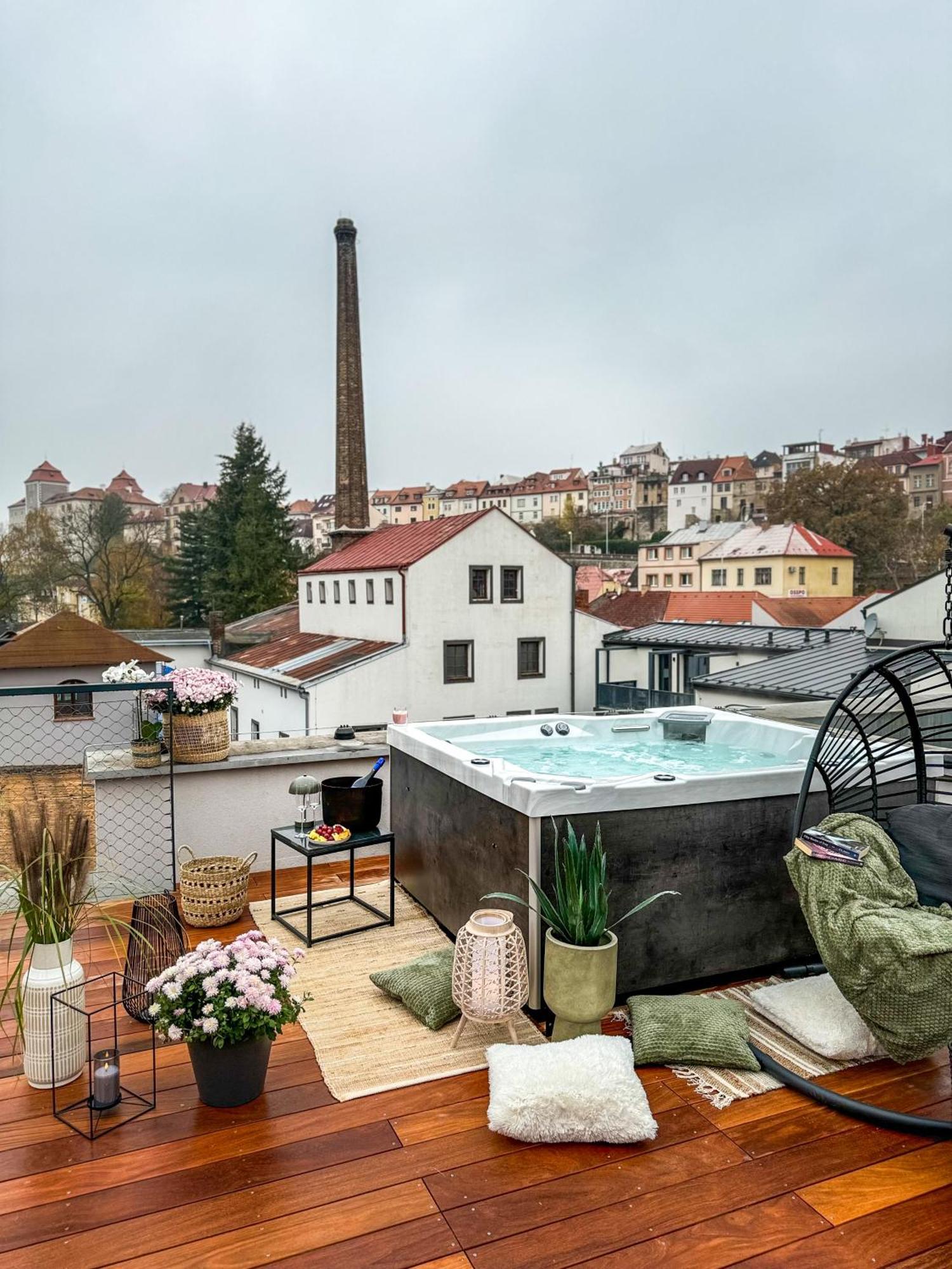 מלאדה בולסלאב Aparthotel Na Klenici מראה חיצוני תמונה